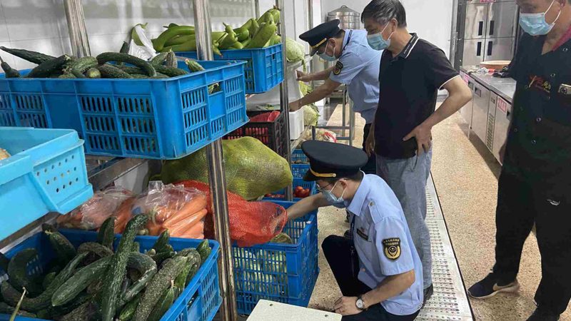 食品OEM代工与贴牌：揭秘背后的区别**