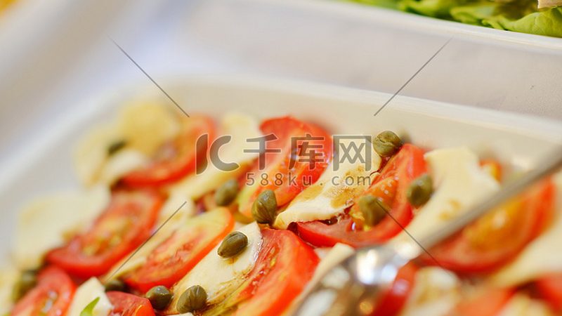 做蛋糕原料加盟，你了解其中的关键点吗？**
